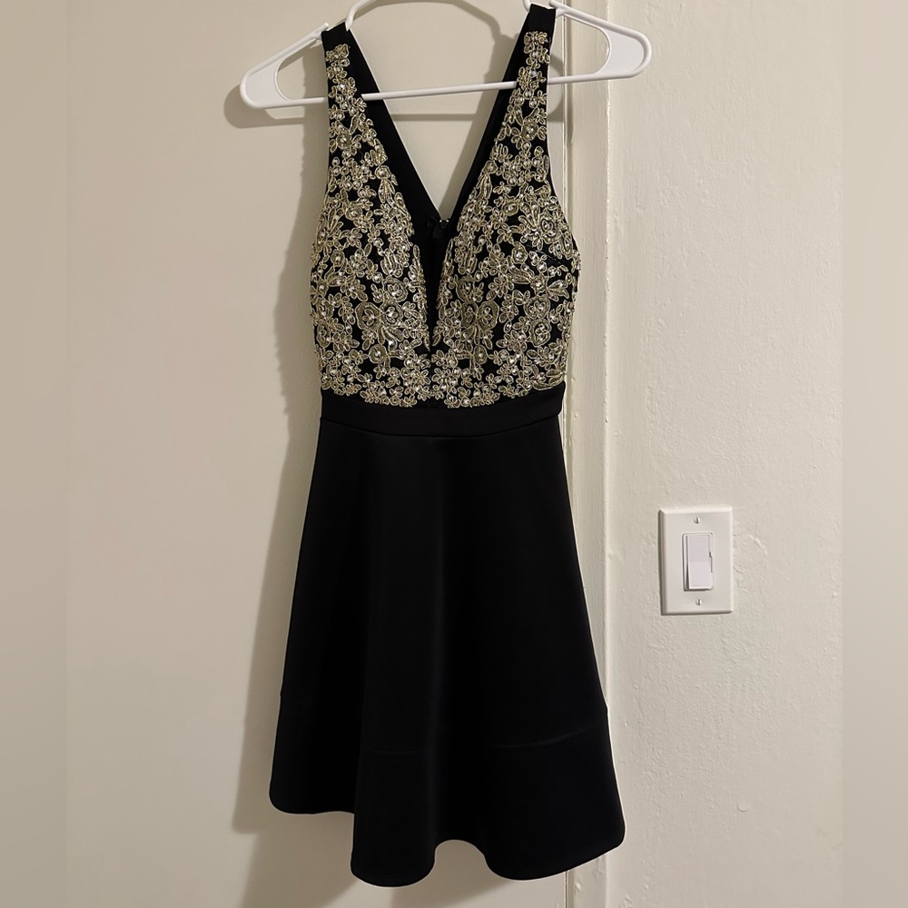Honey and Rosie Junior Dress - Size 3